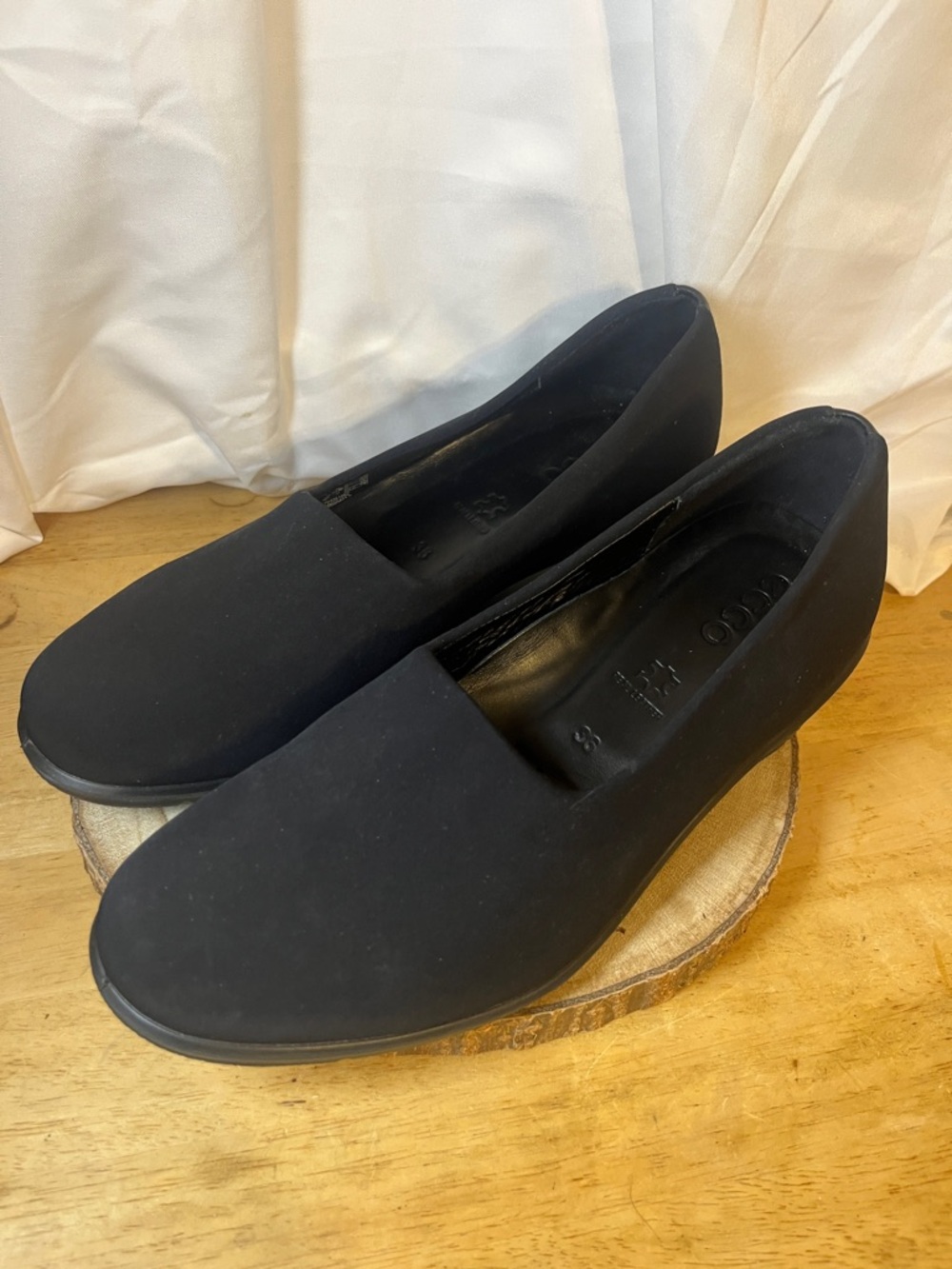 Ecco Felecia Black Round-Toe Slip-On Leather Ballet Wedges Size 36 (5 /5.5)